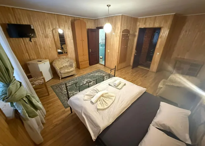Hotel Palas Tatariv Panzió Tatariv