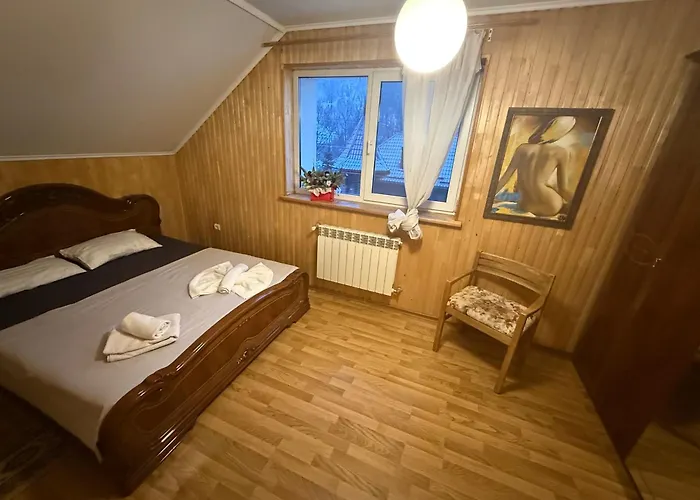 Panzió Hotel Palas Tatariv